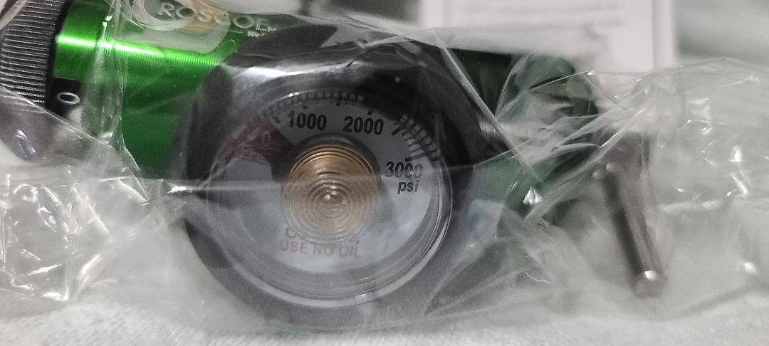 Roscoe Medical RMI-08MINI Oxygen Tank Regulator, 0-8 LPM, CGA-870 New NOS