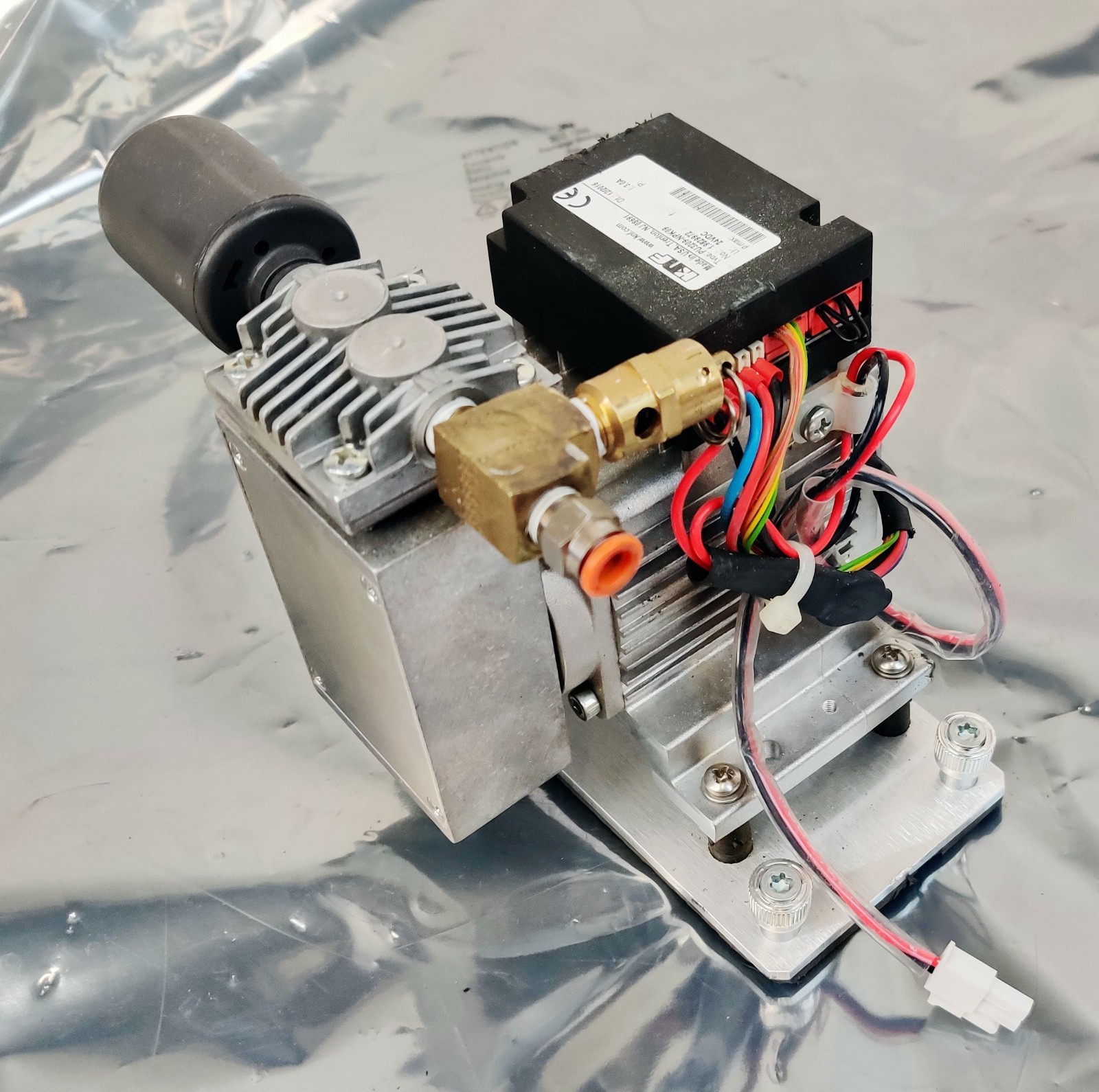 Waters Quality Elevator Compressor 289001707 KNF NPK 09 Piston Vacuum Pump