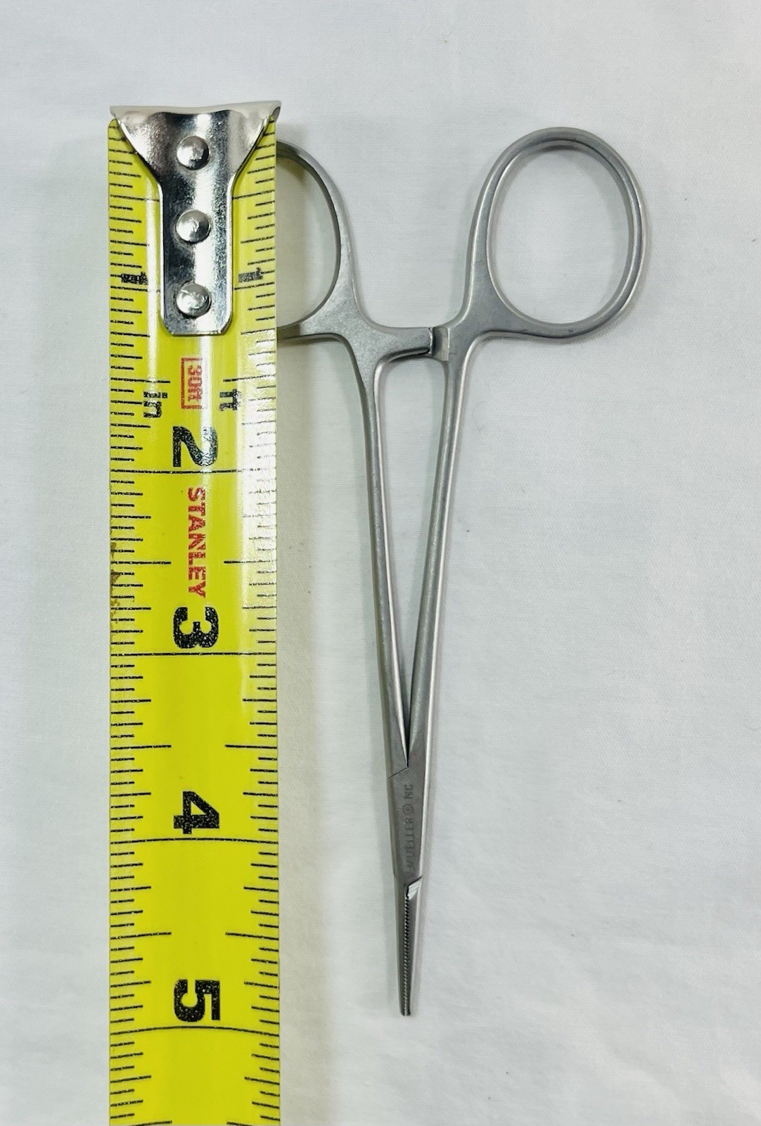 V. Mueller Mosquito Forceps Needle Holder Instrument 5” Stainless Steel SU2698
