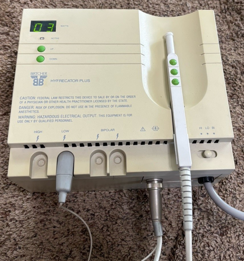 BIRTCHER 7-796 HYFRECATOR PLUS Dessicator ESU ELECTROSURGERY UNIT
