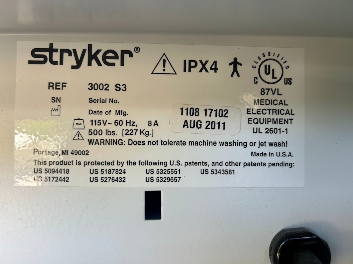 Stryker 3002 S3 Fully Electric 500 lbs Hospital Bed w/ End Cap Controls, Scale