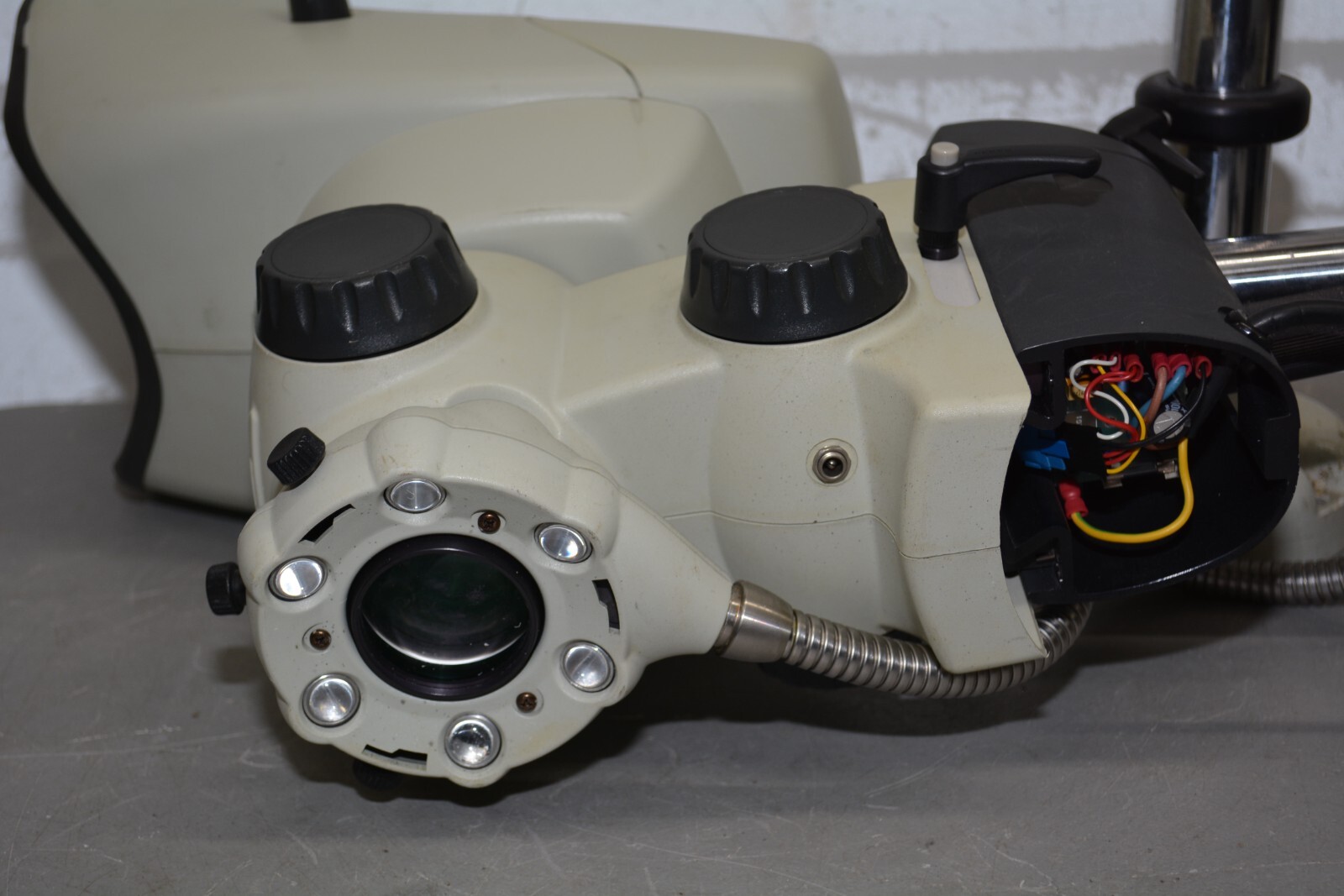 ^ Vision Engineering Cobra Stereo Zoom Microscope #X2152