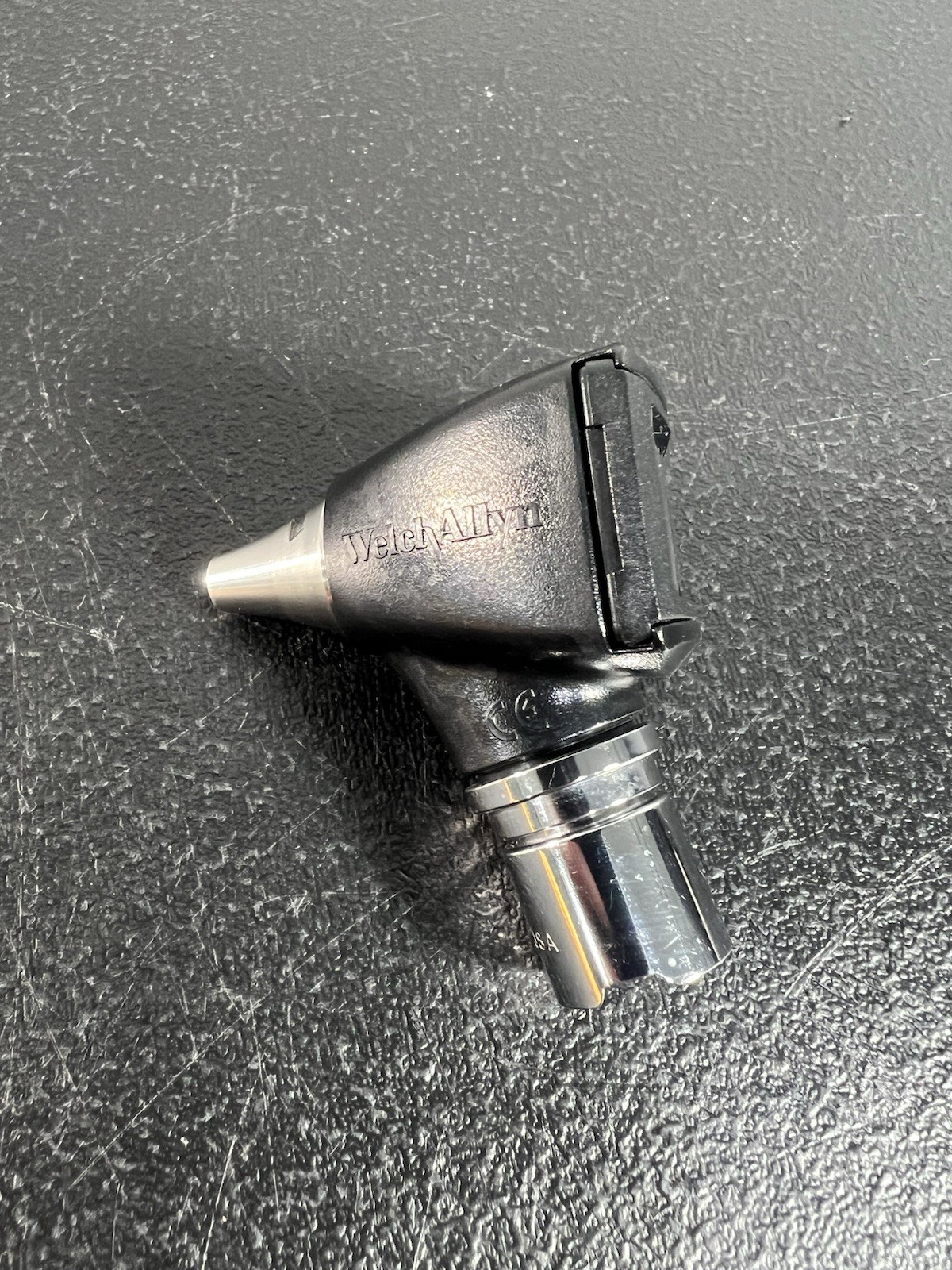 Welch Allyn 25020A Diagnostic Otoscope Head 3.5V Bulb Lens Cleaned Tested 25020