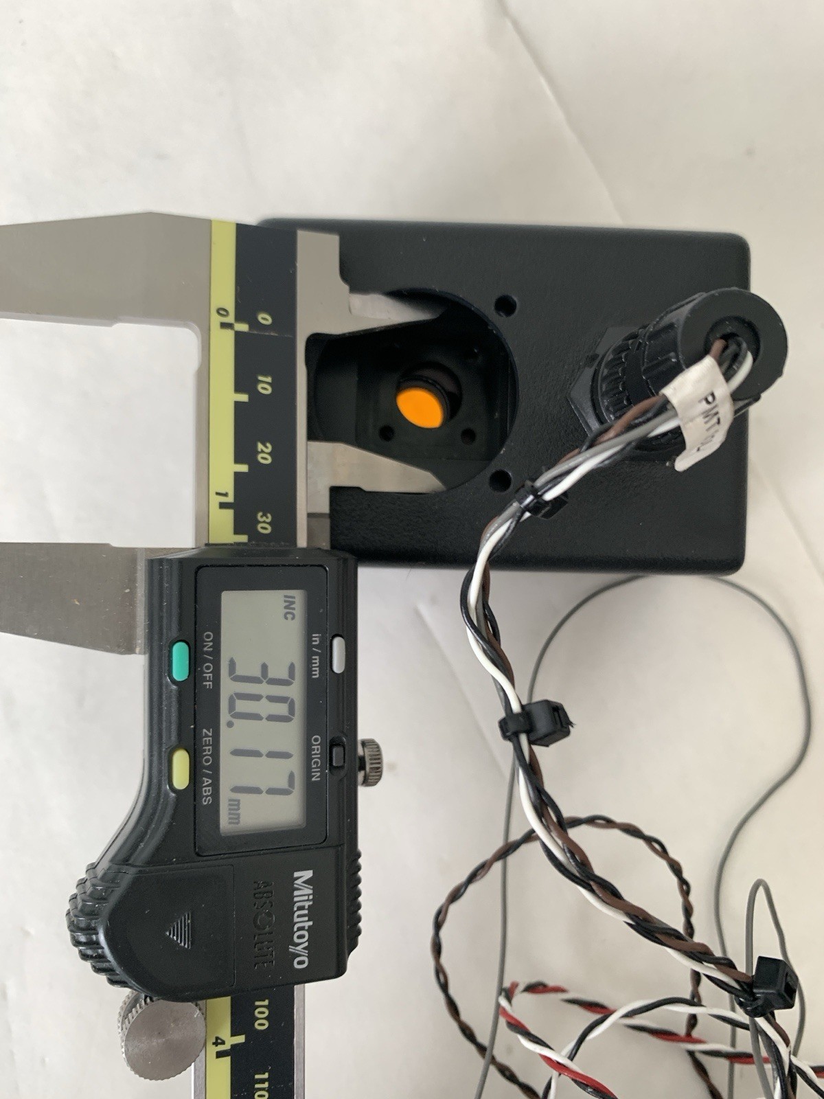 Fiber-Coupled Fluorescence Detector housing with Collimating Lens and 2 Filters