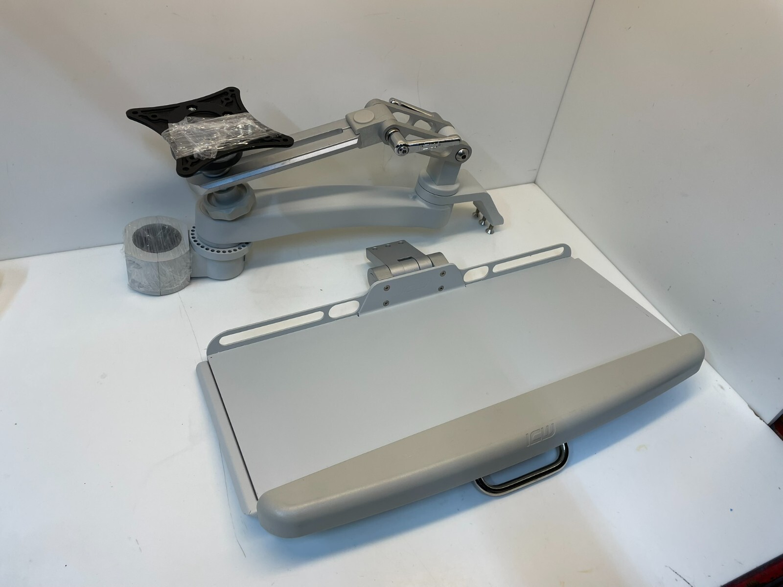 136- NEW ICW Tool/Laptop Ultra extension Dental Arm tray Mount fixture Stand USA