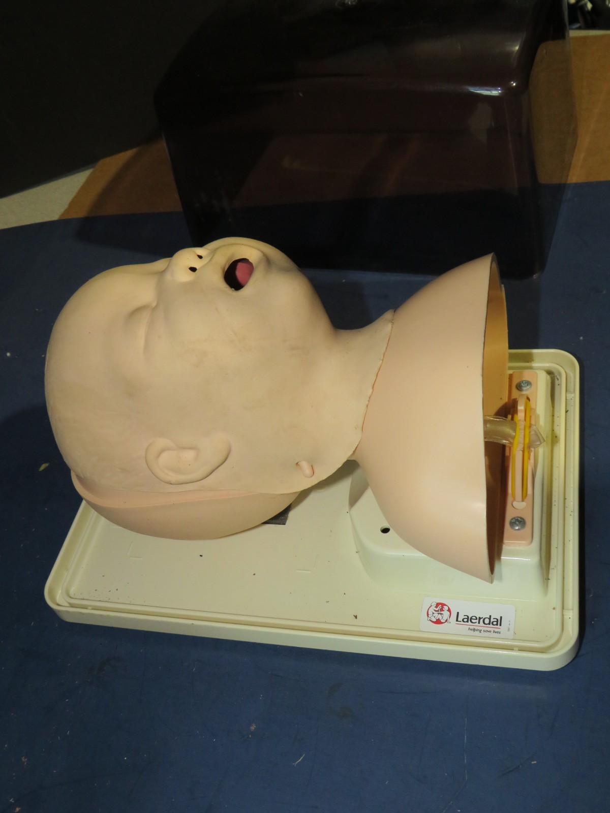 LAERDAL NEONTAL INFANT INTUBATION NURSING EMT SIMULATOR BABY MANIKIN MANNEQUIN