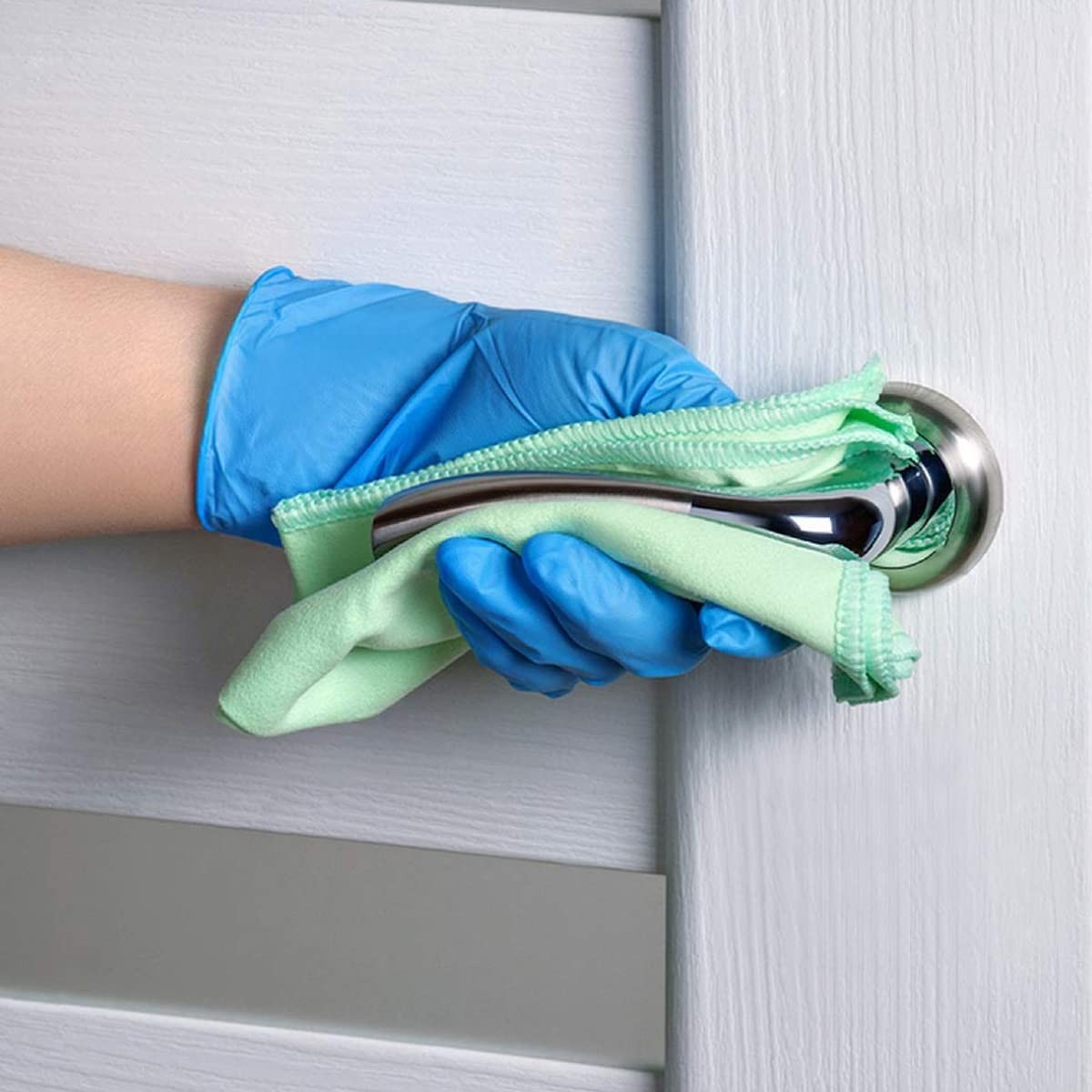 Basic Medical Synmax Vinyl Exam Gloves – Latex-Free Powder-Free – Medium,