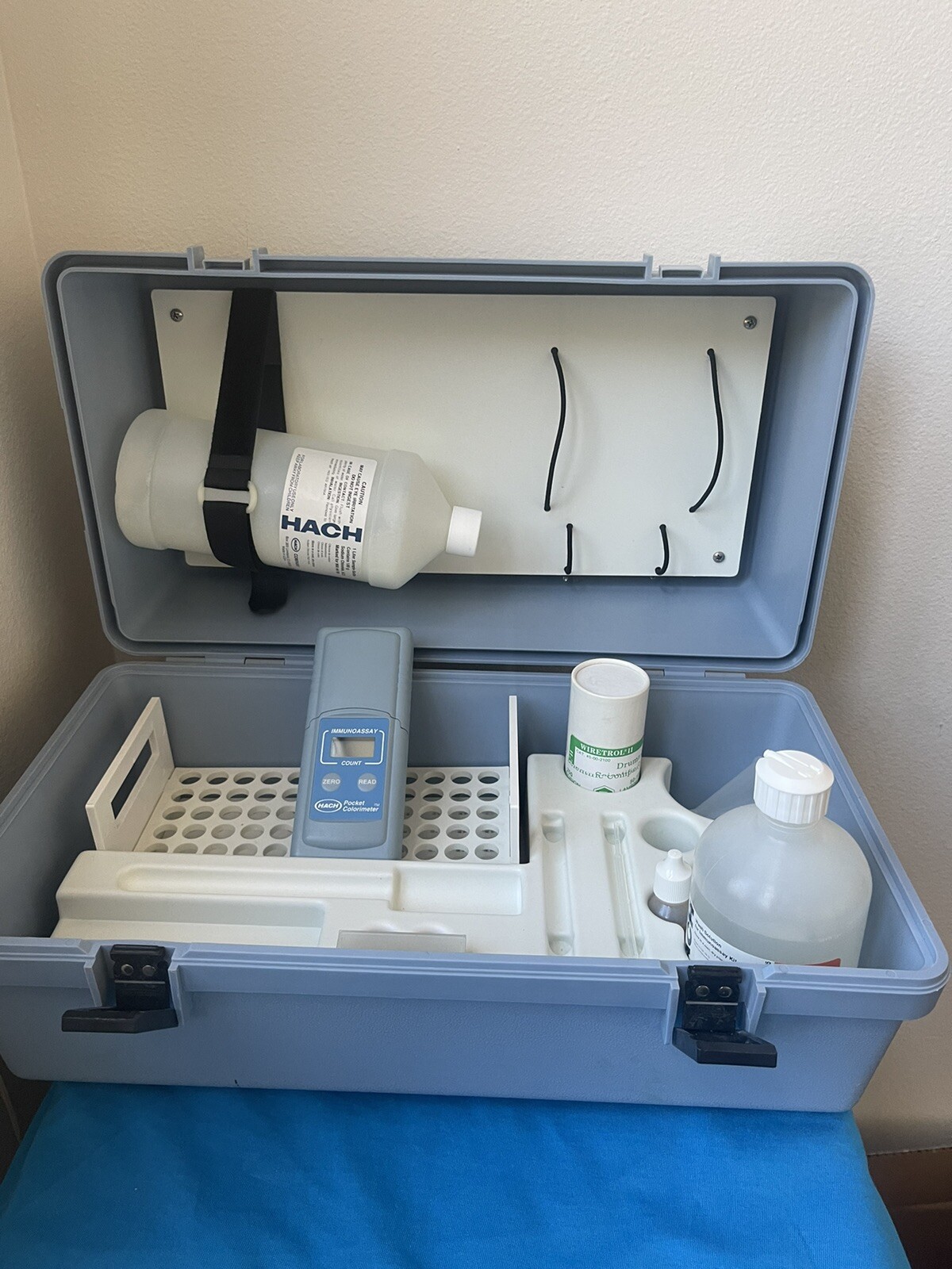 Hach Water Pocket Colorimeter Immunoassay No. 26265-00 With Micropipettes,W/case