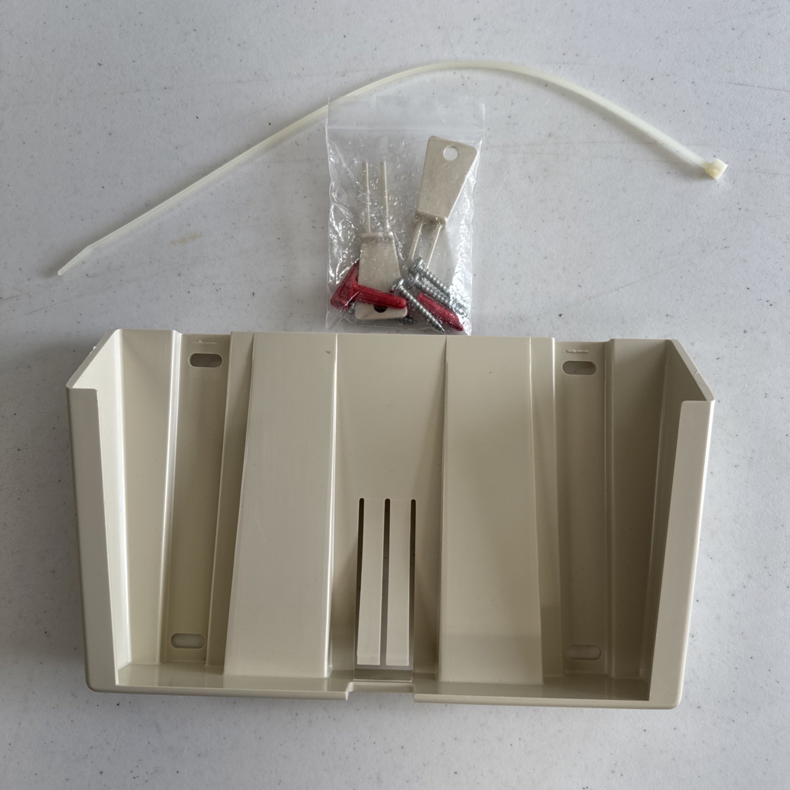 First Aid Only M945 Lockable Wall Bracket for 5 Quart Sharps Container