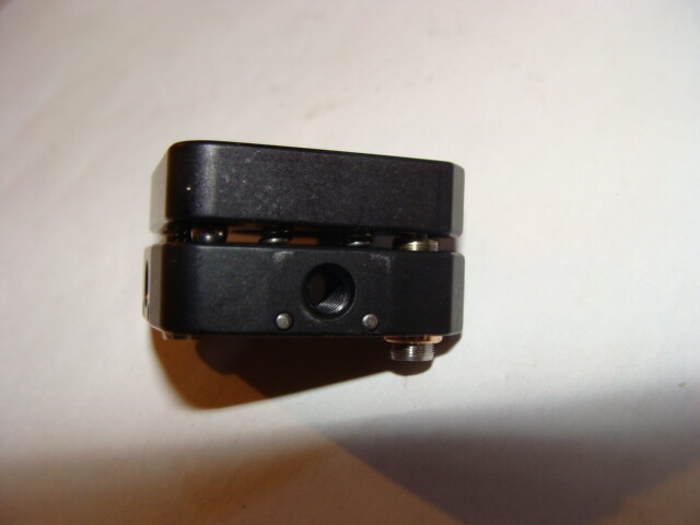 Thorlabs KM05T – SM05-Threaded Kinematic Mount for Thin Ø1/2″ Optics, 8-32 Taps
