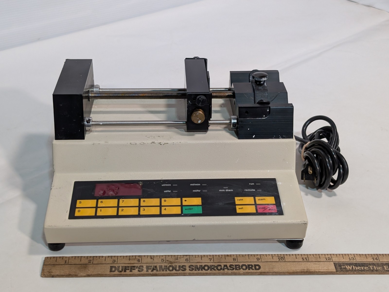 Harvard Apparatus Cat# 55-2275 Model 22 Syringe Pump, 115/230v @ 50/60Hz, 0.5a