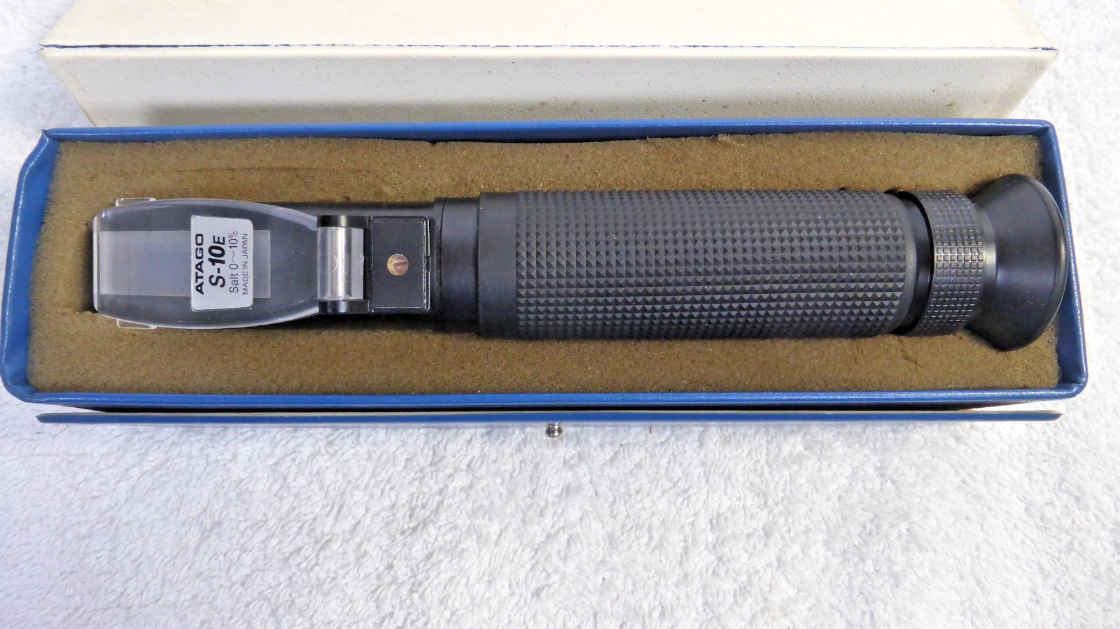 Atago Hand Refractometer S-10E Salt 0-10% Made In Japan Tool With Case