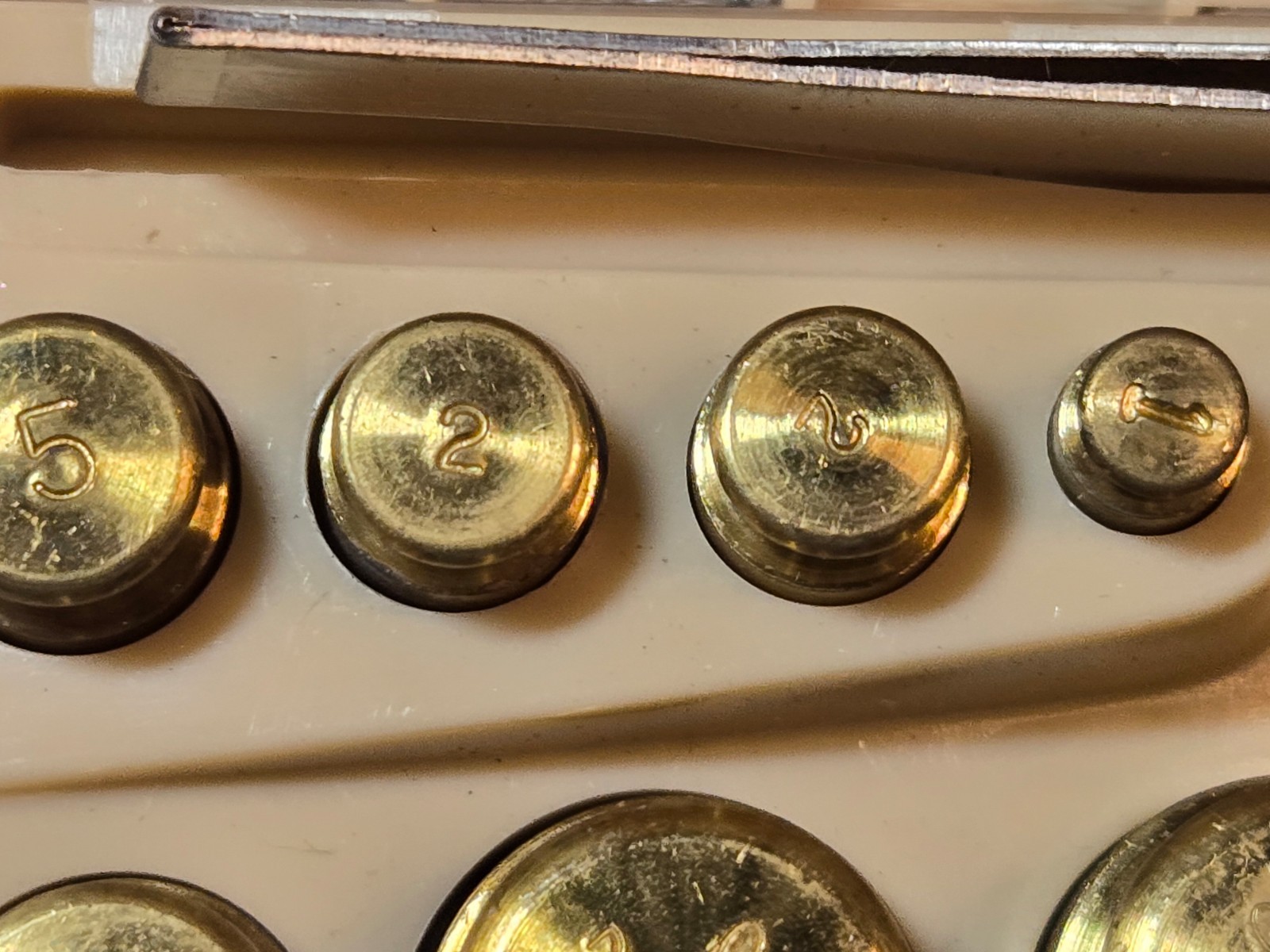 OHAUS 15 Piece Sto-A-Weigh Brass Calibration Weight Set – Calibrated