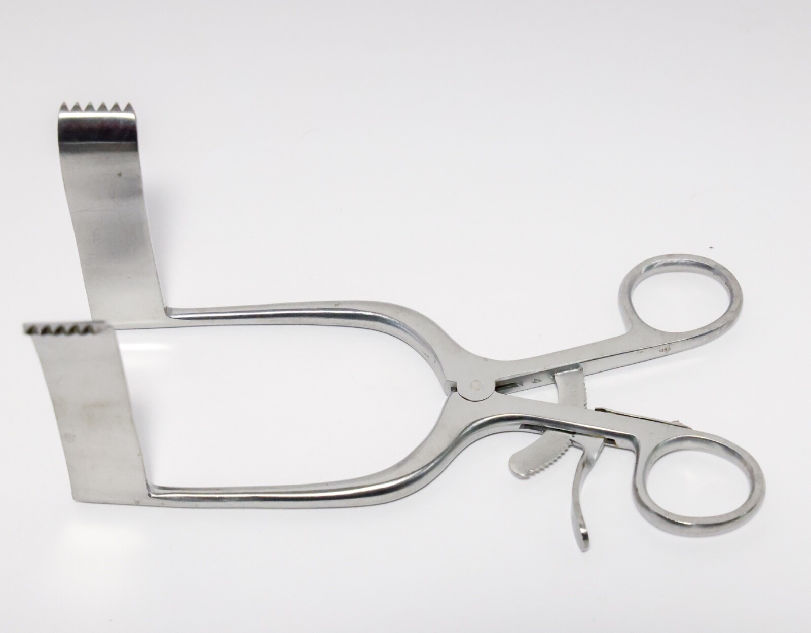BOSS SURGICAL Retractor Self-Retaining German Stainless 80X20 MINT 73-1109-80