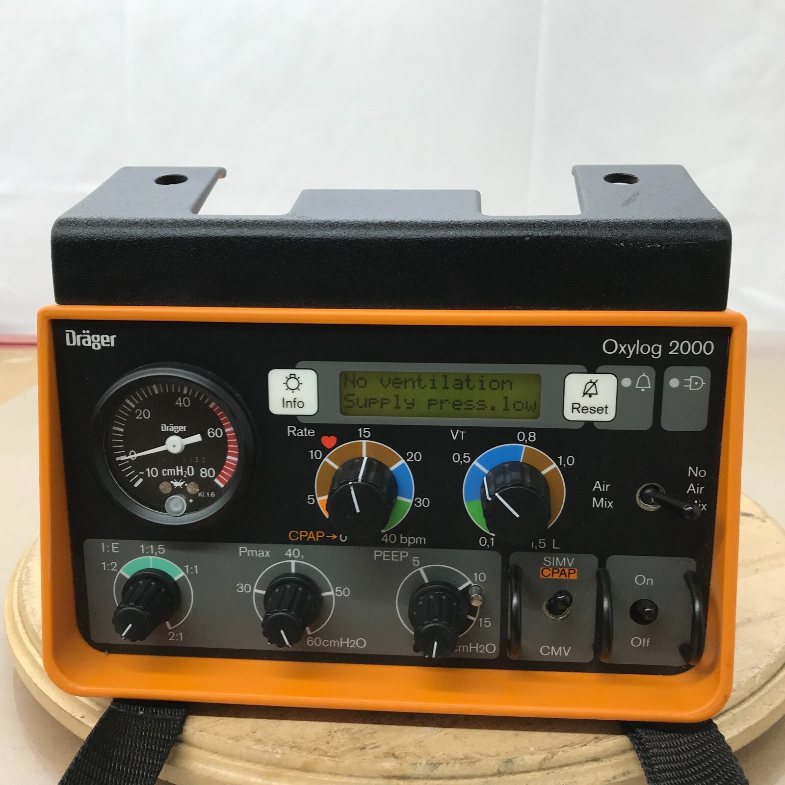 Drager Oxylog 2000 Emergency Transport Ventilator Unit *For Repair/Parts