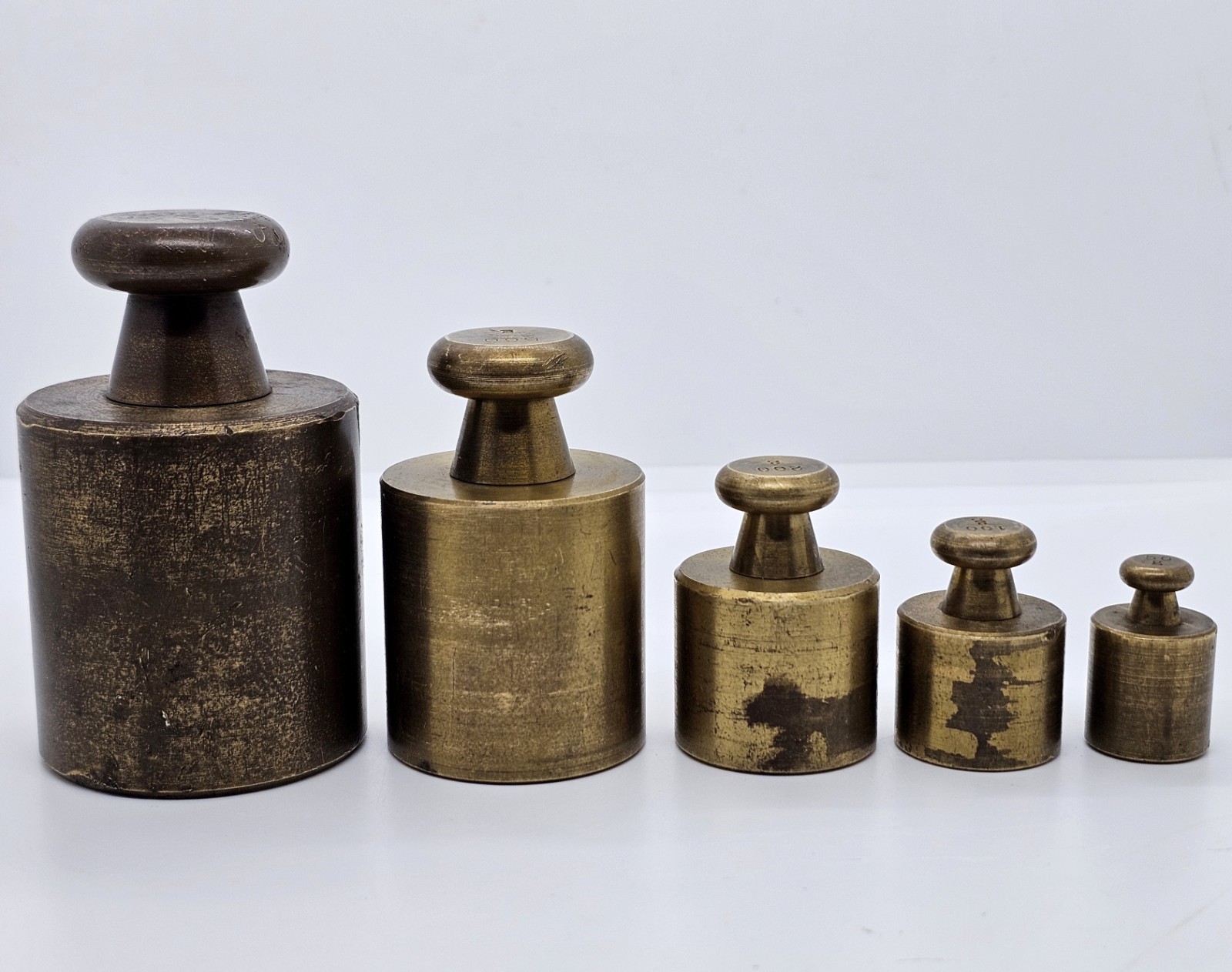5 Screw Top Knobs BRASS SCALE WEIGHTS, Calibration Apothecary 1000 500 200 Grams