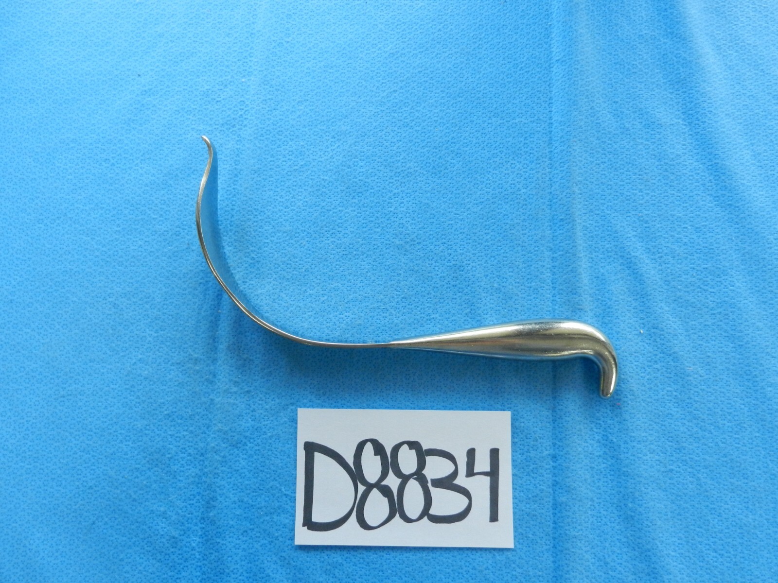 D8834 Richards Aufranc Cobra Retractor Approx. 29cm Overall Length