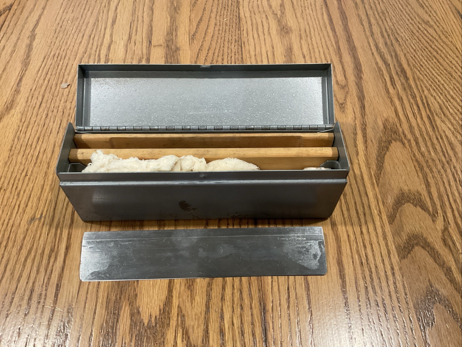 Lipshaw MFG CO. Microtome Knife 185mm in Metal Box Detroit 7 1/4 Inches