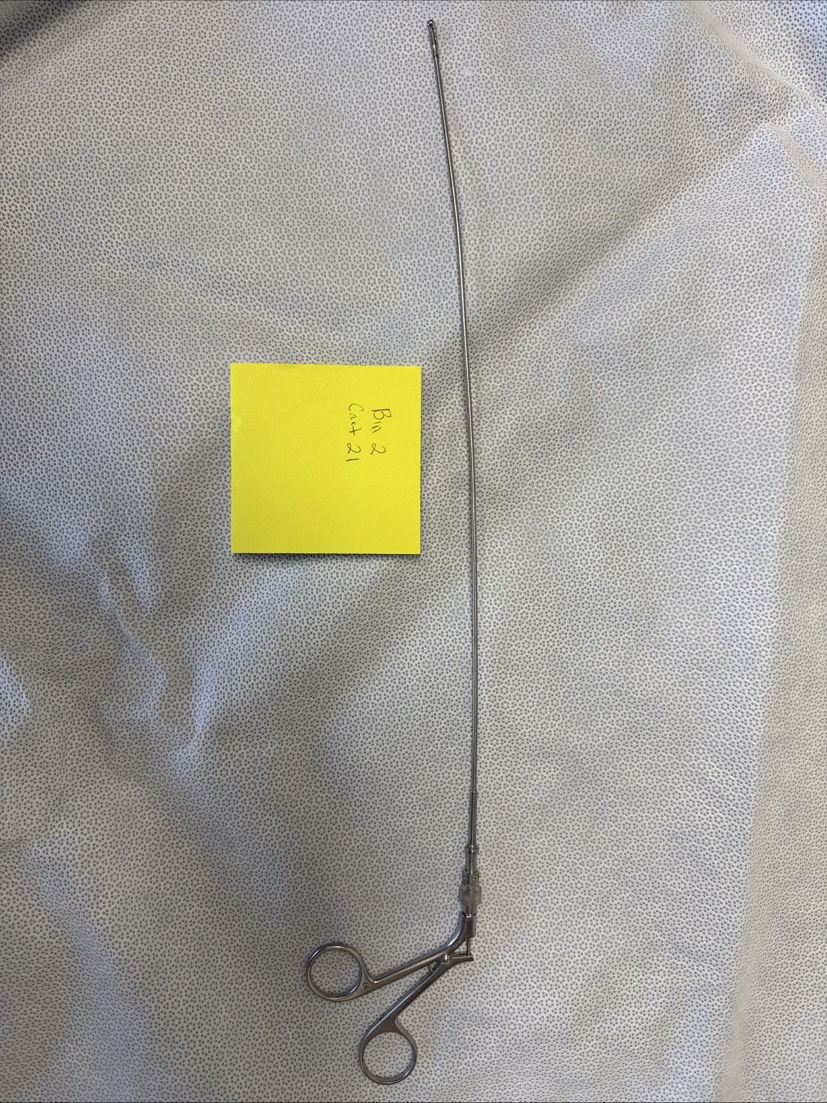 Circon ACMI 330H Handle w/ 331S10 Flexible Cup Forceps