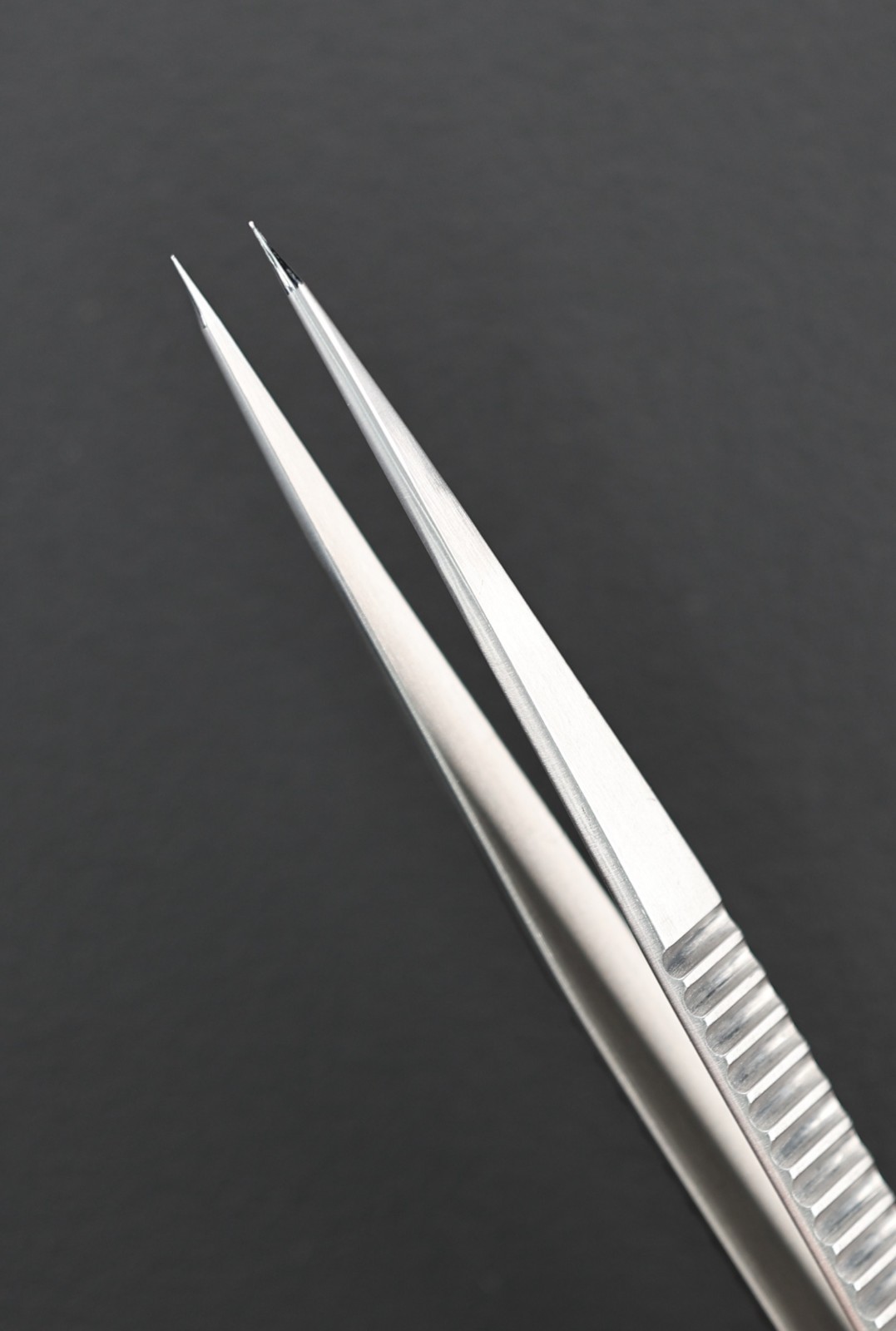 ASSI ASSI.JF318D Vessel Dilator Forceps, Straight, 0.1mm Diameter, 18cm