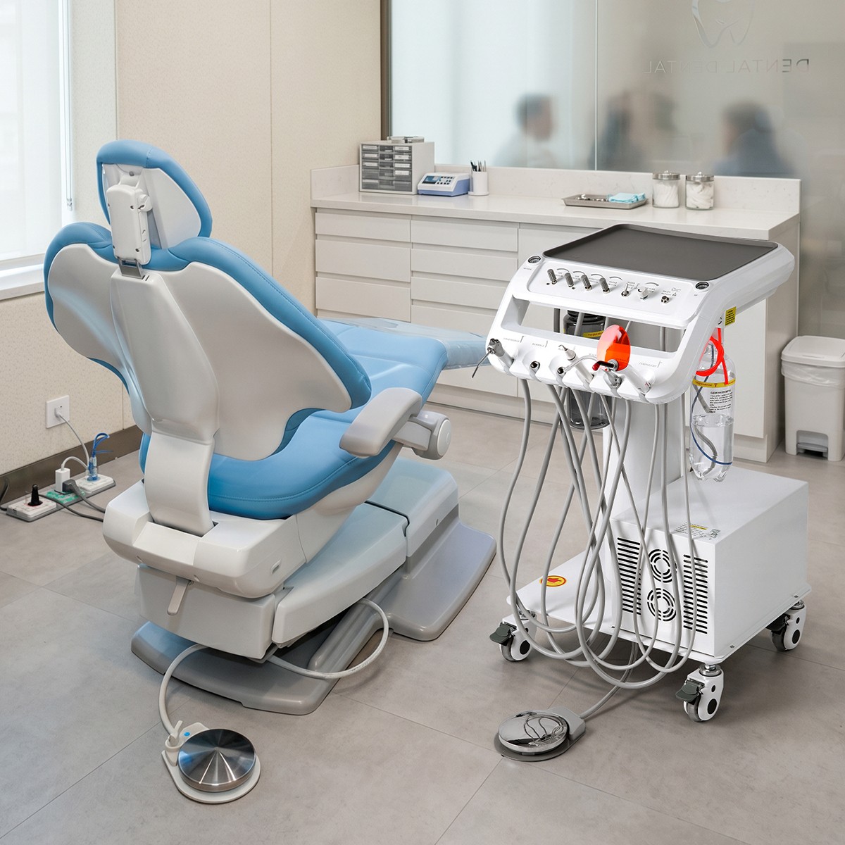 Portable Dental Mobile Delivery Unit with Compressor Curing Light Scaler Suction