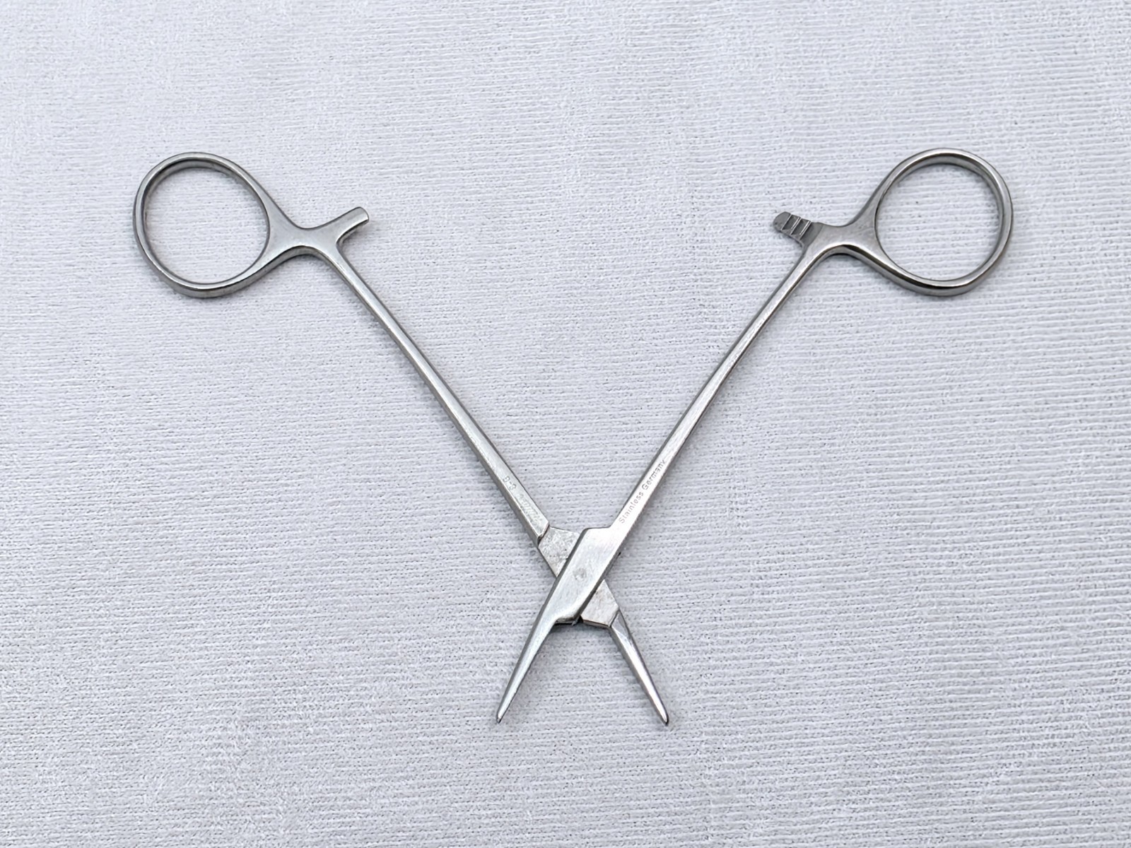 Miltex 8-6 Webster Needle Holder, Delicate, Smooth Jaws, Standard Pattern