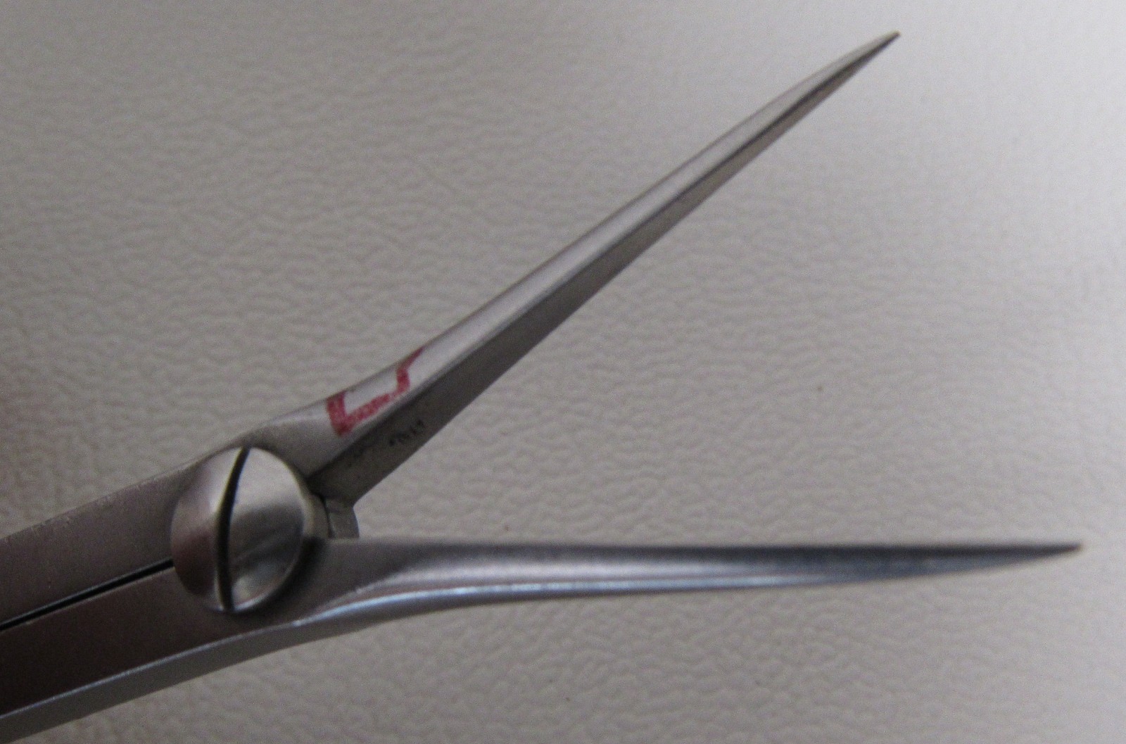 Storz E-2404 Castroviejo Caliper Measures 0mm to 20mm Germany 3-1/2″ PITTING