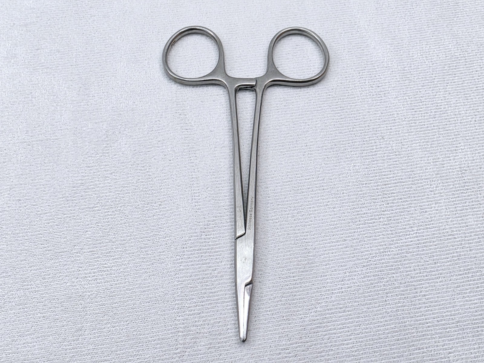 Miltex 8-6 Webster Needle Holder, Delicate, Smooth Jaws, Standard Pattern
