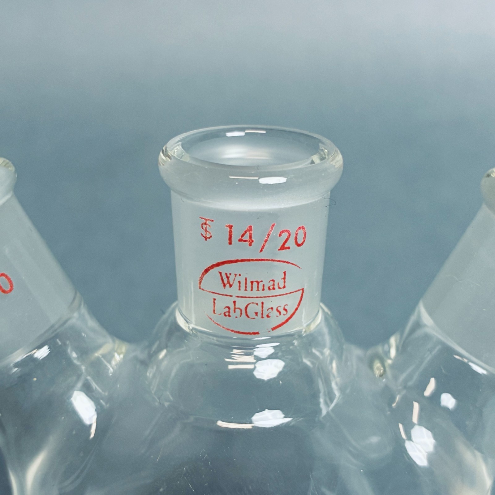 LabGlass 100 ml 3-Neck Round Bottom Flask Angled CS-14/20 SN-14/20 Outer Joint
