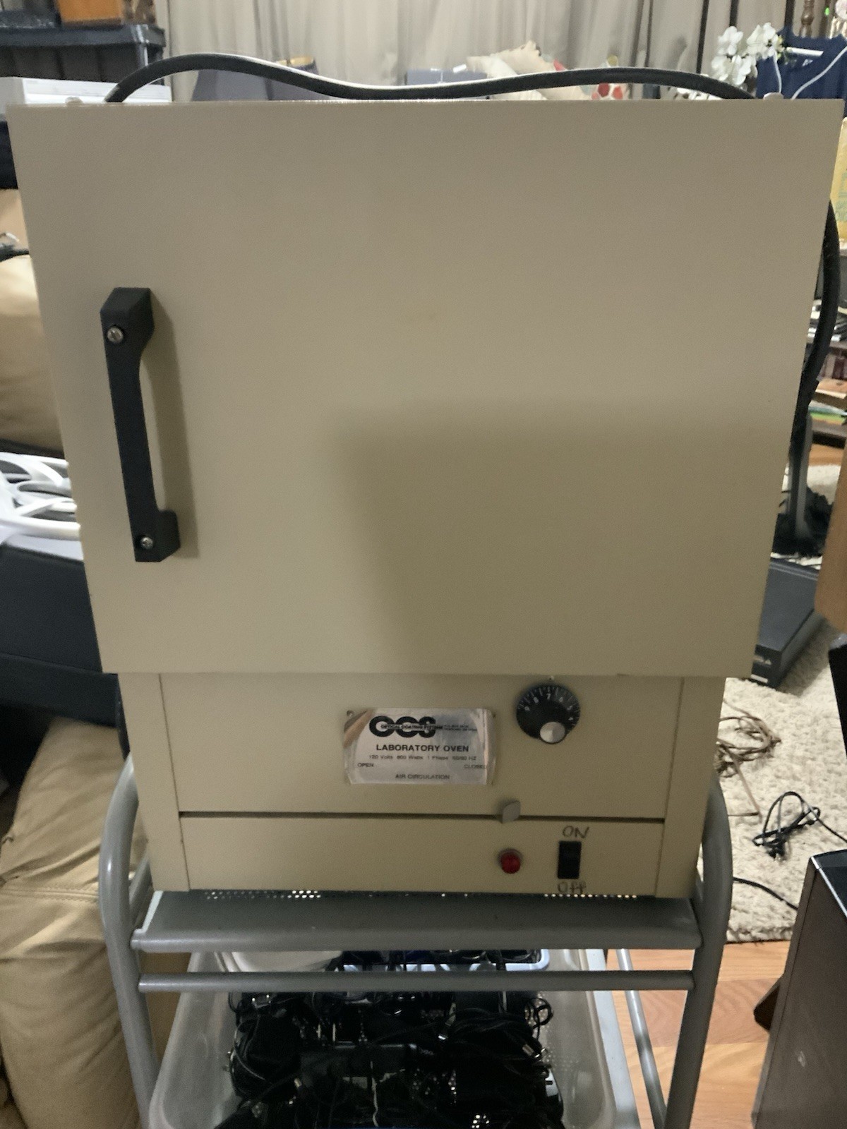 Optical Coating Laboratory Convection Oven 120V 800 Watts.