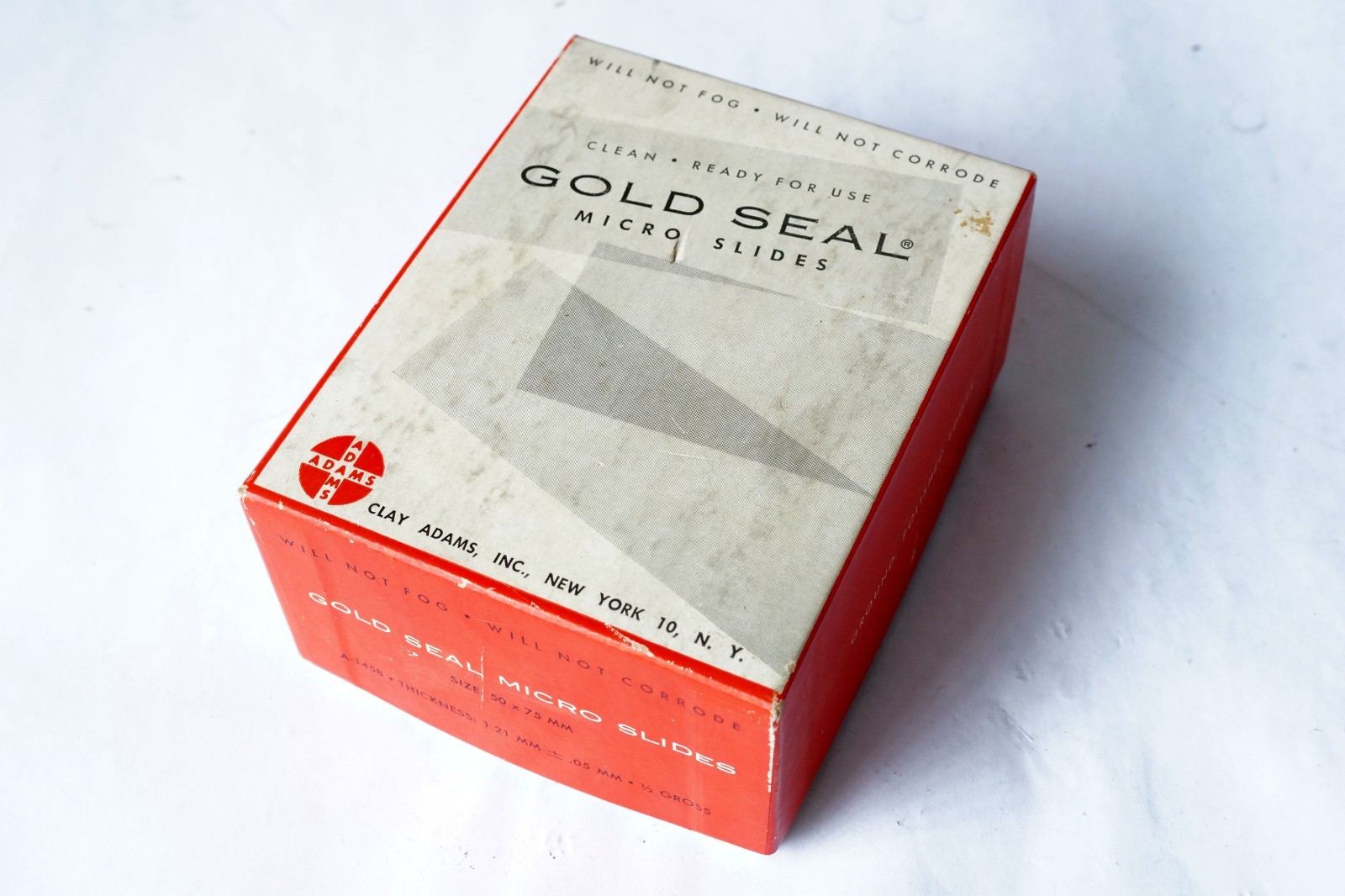 Box of 72 CLAY ADAMS Gold Seal Microscope Slides 3″ x 2″, 50mm x 75mm Unused
