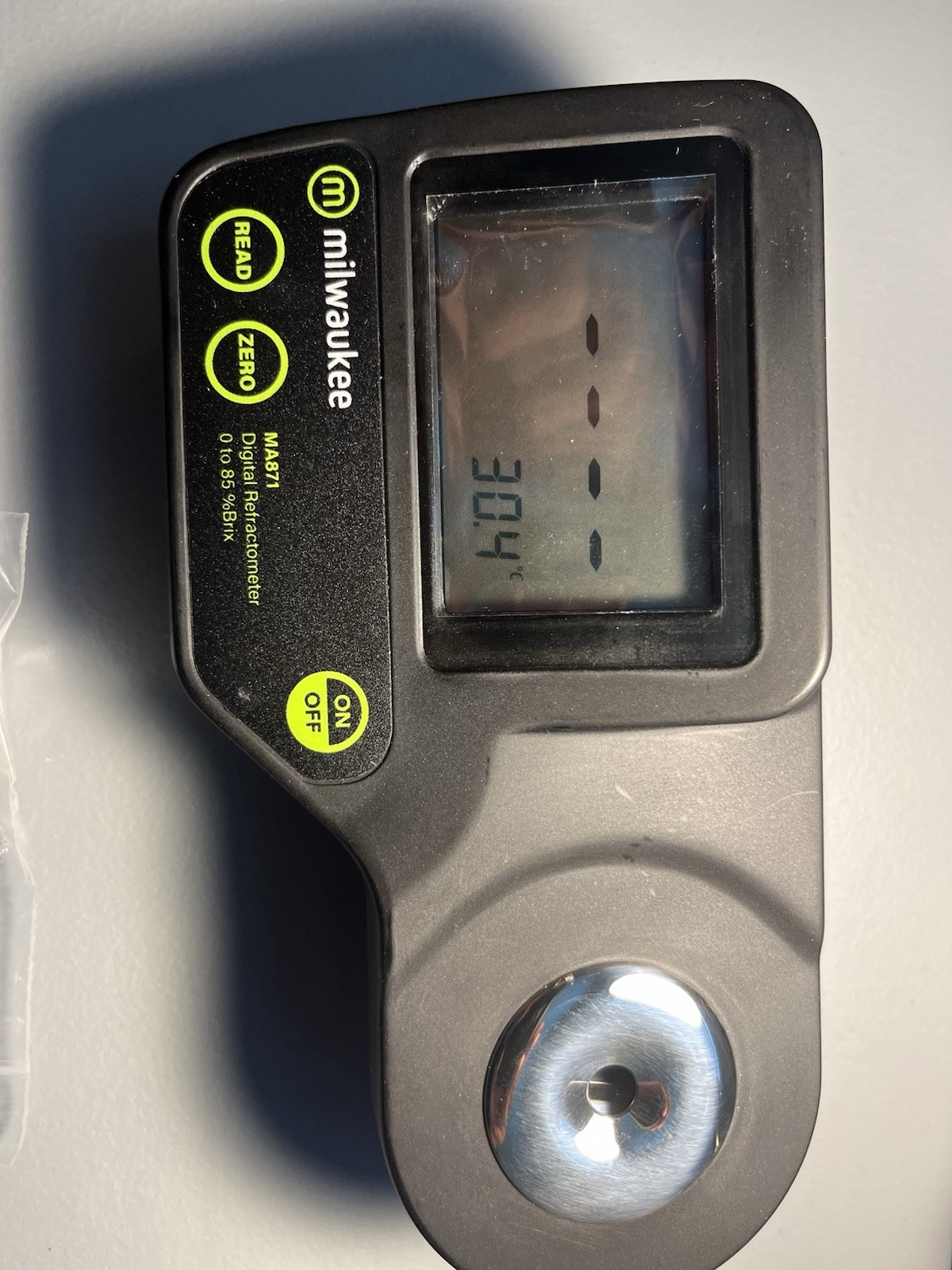 Milwaukee 0 to 85% Brix Digitial Refractometer – MA871 – Unit Only.
