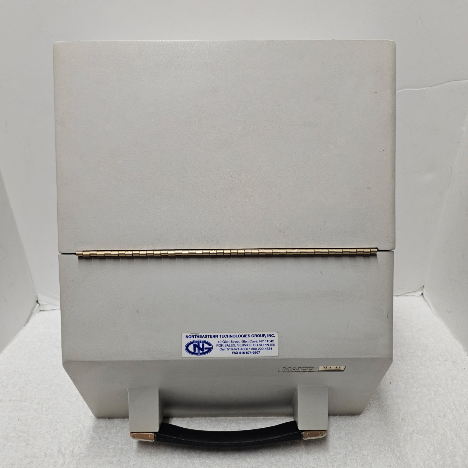 Maico MA41 Portable Diagnostic Audiometer w/Headphones &Mic Untested Accessories