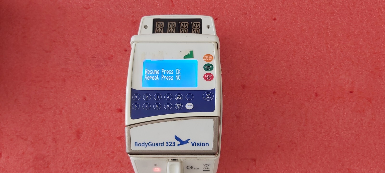MedNet CME Caesarea BodyGuard 323 Vision w/Charger Make Offers! UPS Shipping!