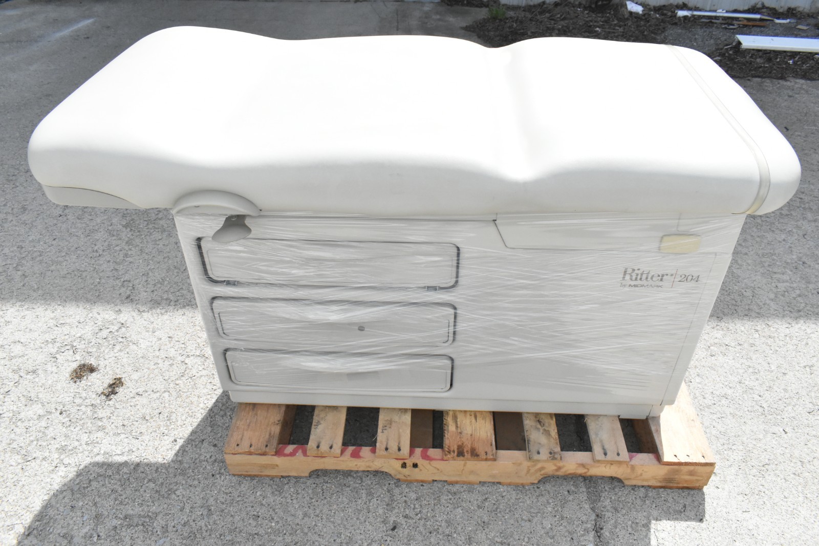 Ritter 204 Exam Table – Tan