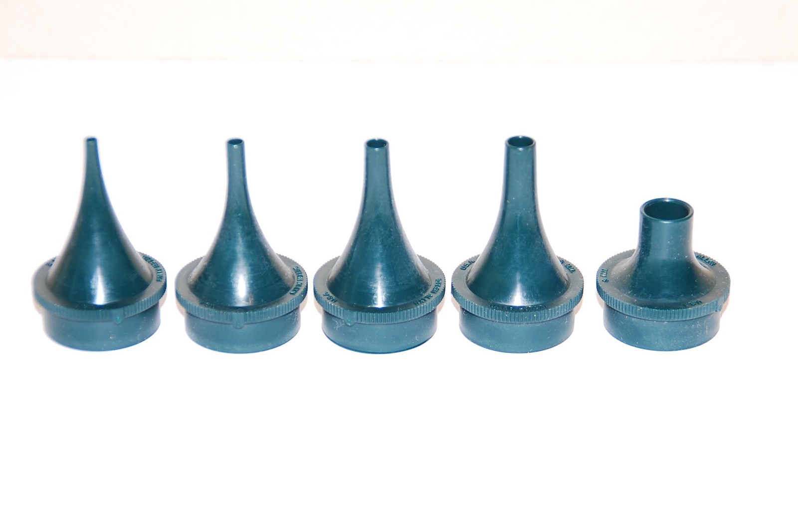NEW Welch Allyn WA22100 Otoscope 5 Specula Set 2,3,4,5 and 9mm