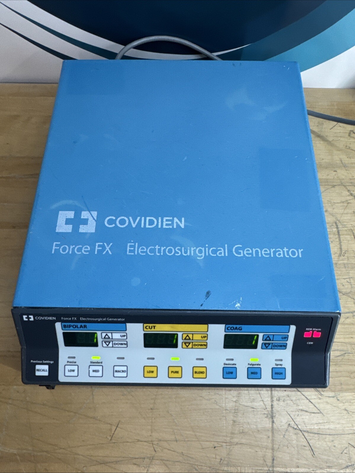 Covidien Valleylab Force FX-C Electrosurgical Generator ESU w/ Pedals