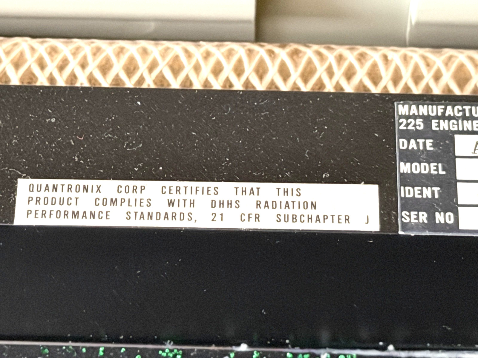 Vintage Quantronix 416 MLQS-SH Nd:YAG Lab Laser Rail Head 300W SHG 1984 Optics