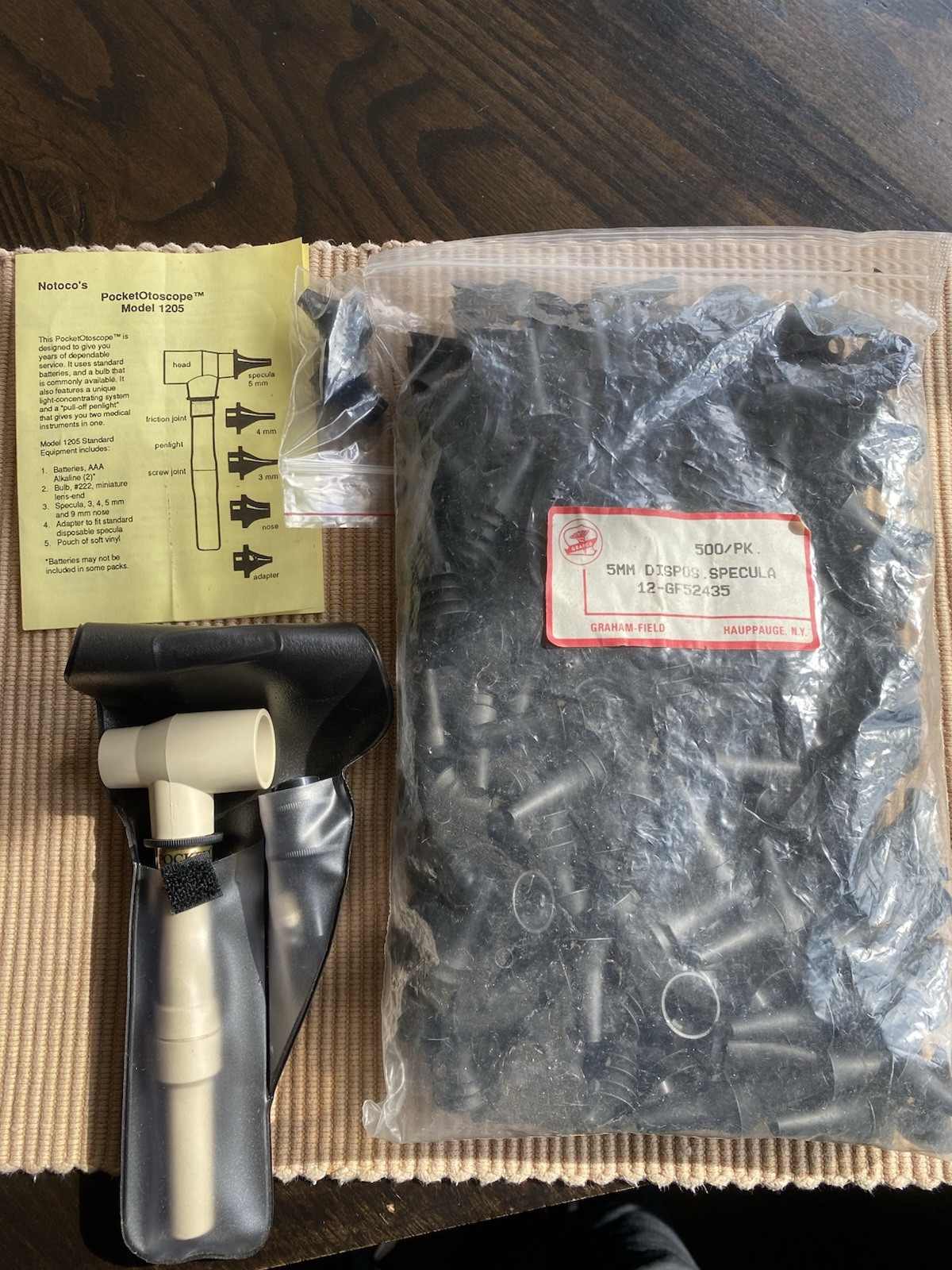 Graham Field 5mm Disposable Specula 500 Pack + Notoco Model 1205 Pocket Otoscope