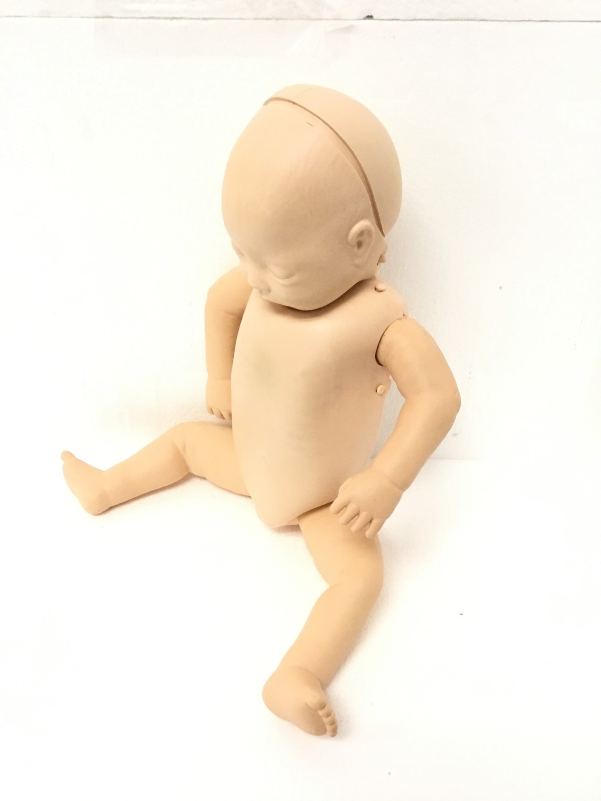 Laerdal 163-01001 Female Baby Training Simulator Manikin, WORKING FREE SHIPPING