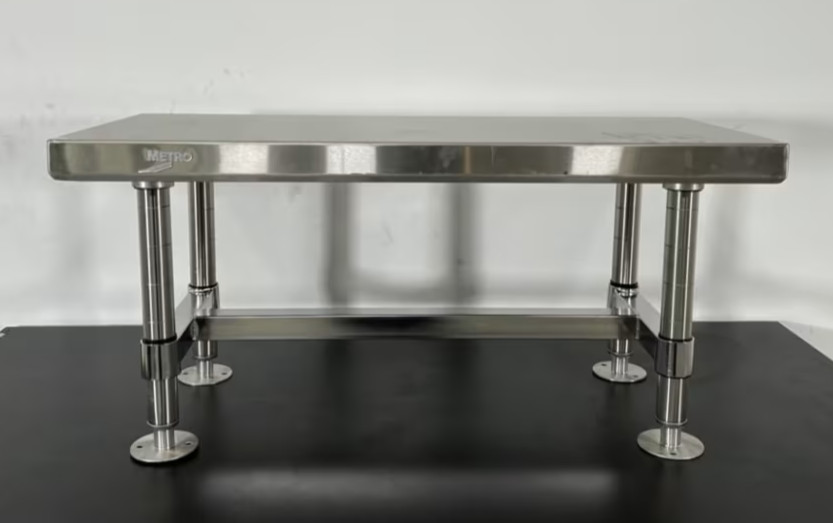 Metro Stainless Steel Cleanroom Gowning Bench 36″ x 16″