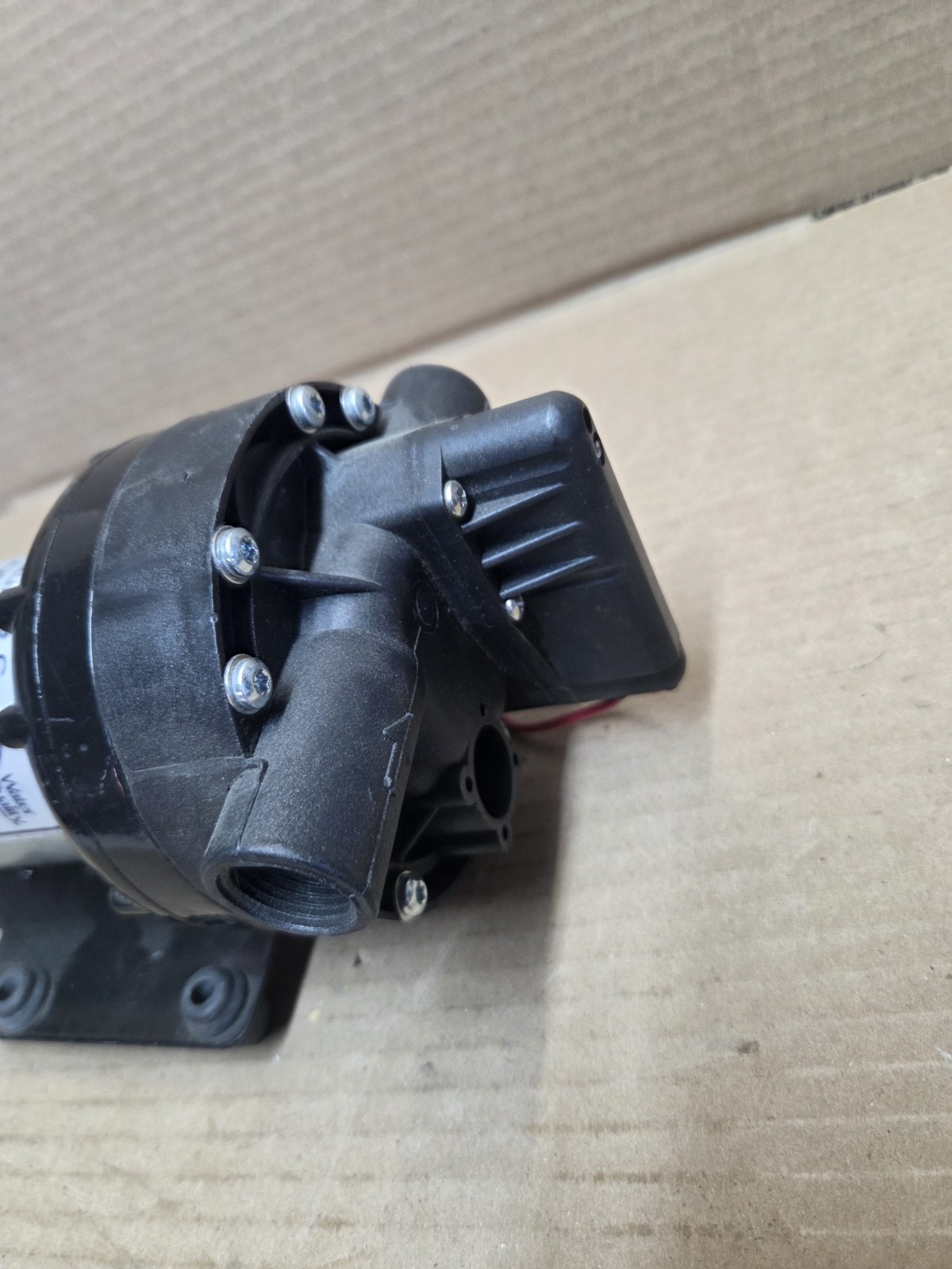 AQUATEC DDP 550 DEMAND/DELIVERY PUMP, 24V DC, 3.5GPM, 50PSI, 78399-998, NEW