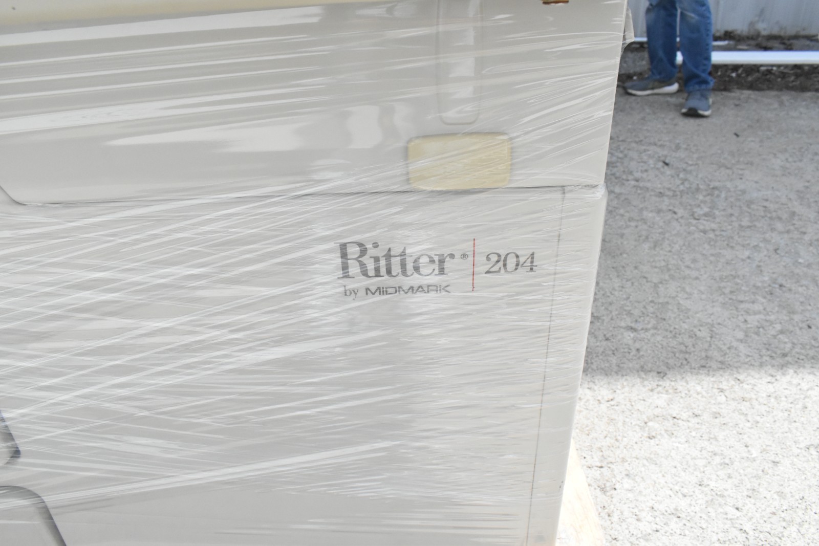 Ritter 204 Exam Table – Tan