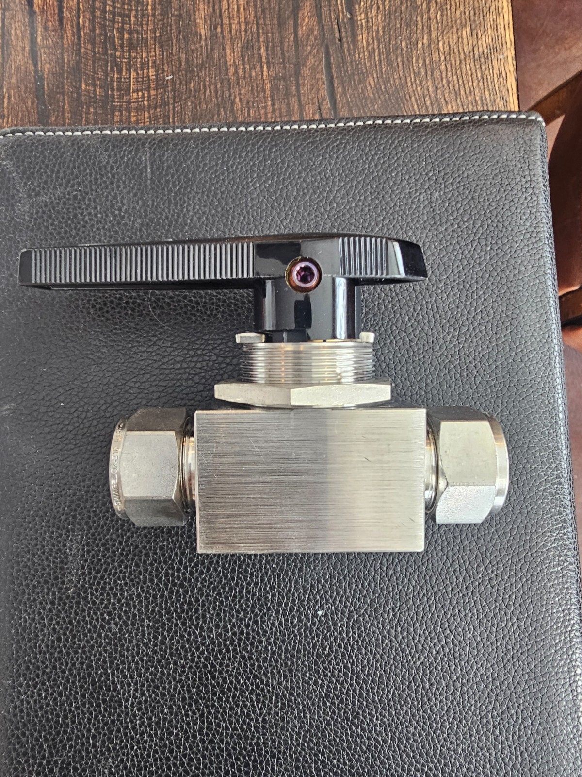Stainless Steel 1-Piece 40 Series Ball Valve, 6.4 C 3/4″Swagelok Tube Fitting