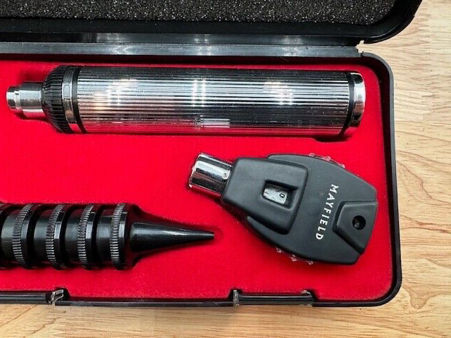 Gowllands Portable Exam Diagnostic Set / Otoscope Ophthalmoscope W/ Case ~ 26265