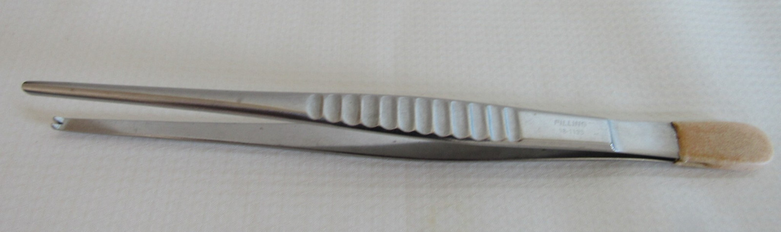 Pilling Teleflex 18-1133 Thumb Tissue Forceps 1 x 2 Teeth 7-1/8″ Germany