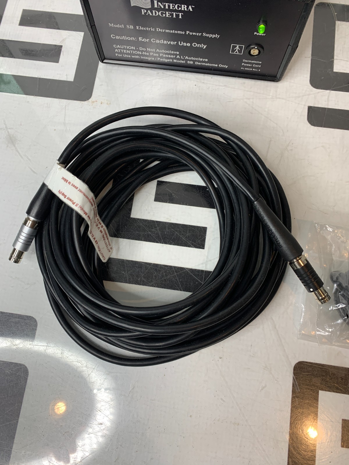 Integra Padgett Dermatome Model S Electric – Power Supply & Guards WARRANTY 2022