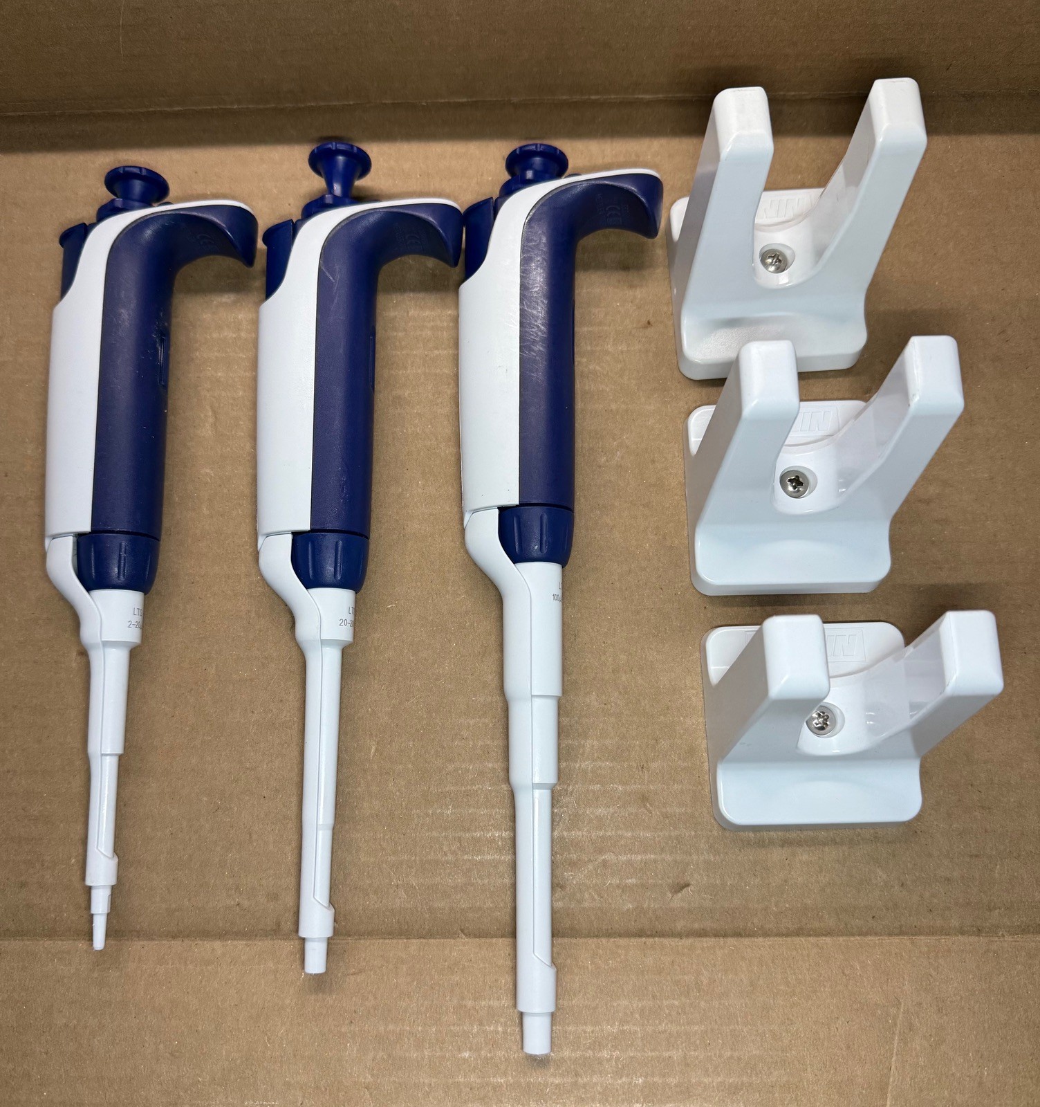 Rainin L-20 + L200 + L-1000 LTS Pipettes + 3x Magnetic Hangups HU-M3
