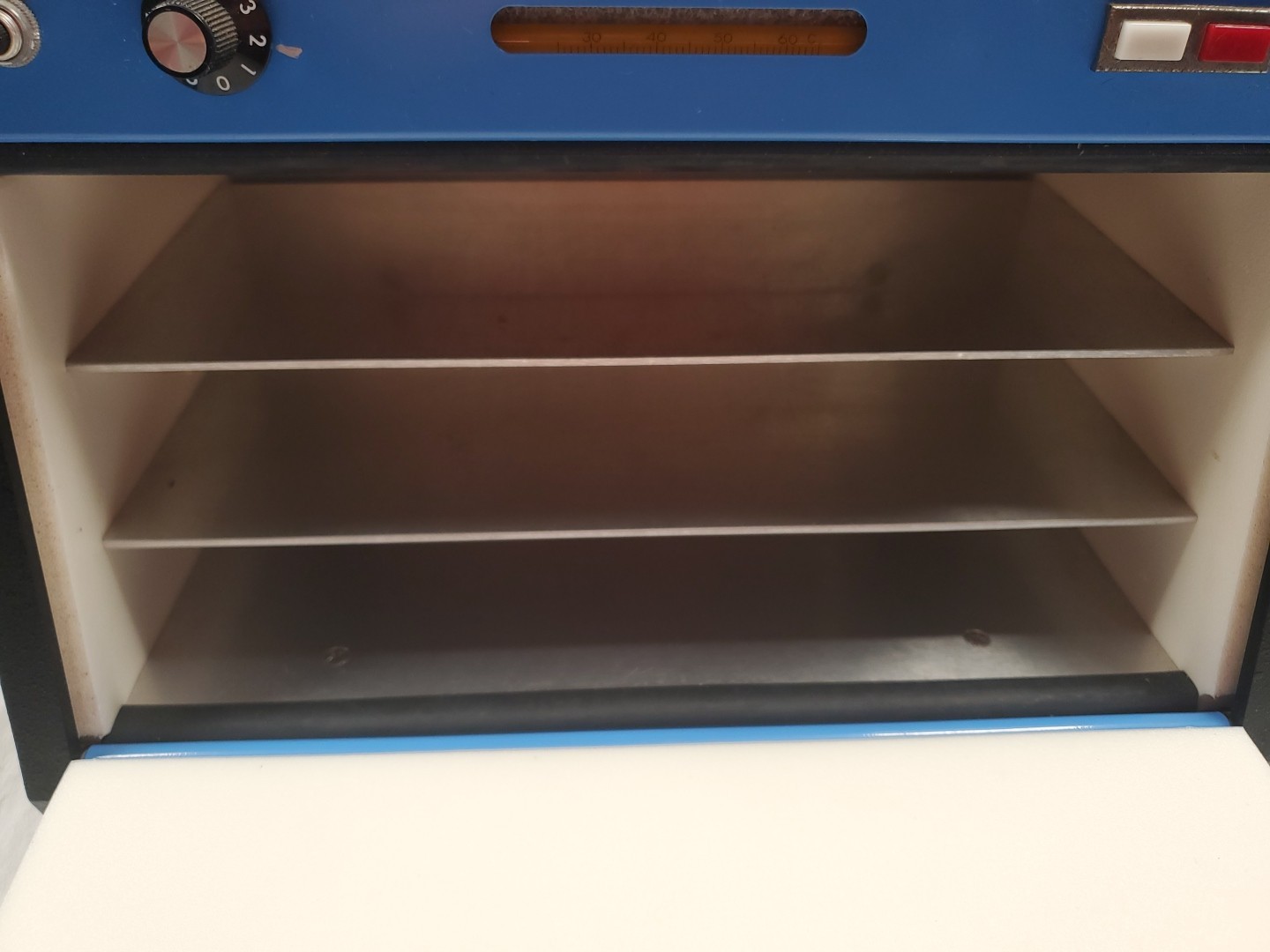 13737 Millipore Laboratory *Incubator 100W XX6350115 Good Used Condition