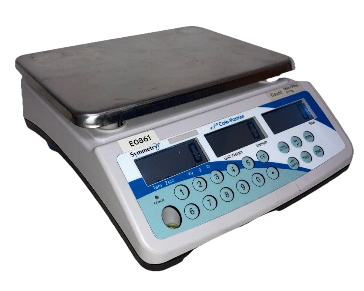 Cole-Parmer Symmetry CS Series Counting Scale, 30kg x 1g Readability – 10000-68
